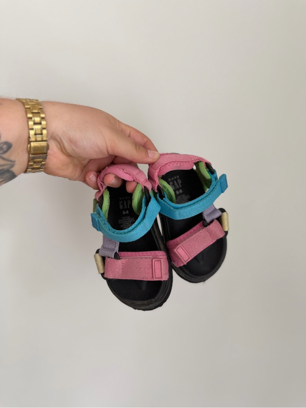 babyGap Colourblock Strap Sandals (Size 7)